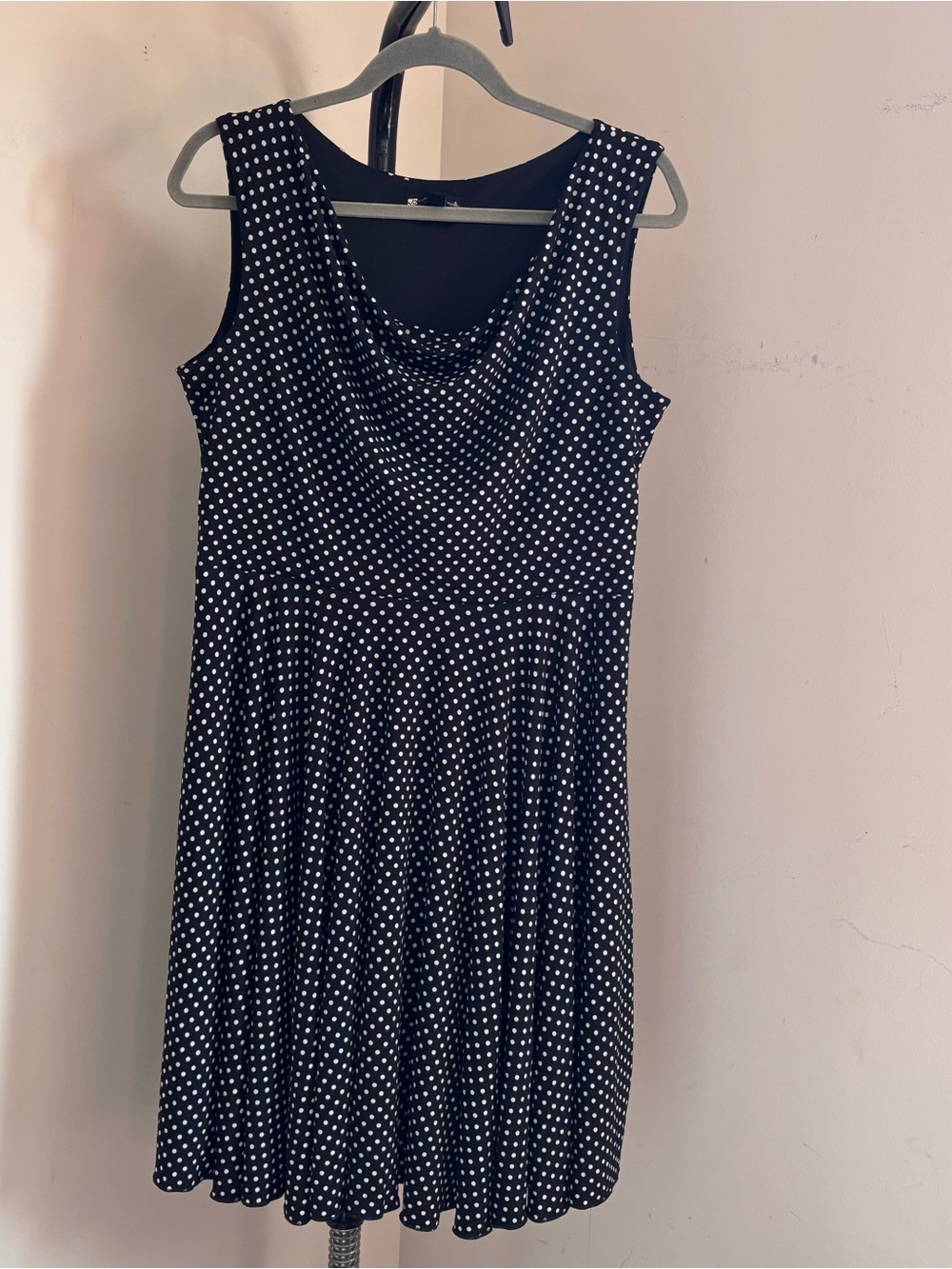 Valerie Bertinelli Black and White Polka Dot Sleeveless Dress